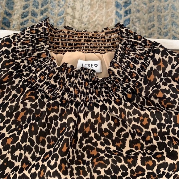EUC Jcrew Leopard smocked shirt - Picture 2 of 5